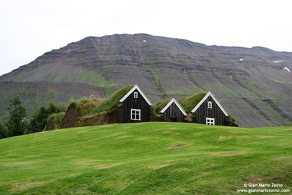 Hólar (2006)